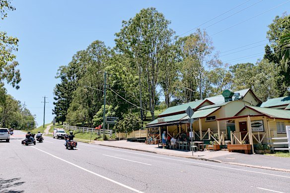 Brookfield is a semi-rural suburb on the city’s western fringe. 