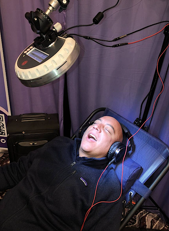 The roXiva light lamp offers drug-free psychedelic trips. It’s a fun experience but the scientific benefits are unclear.