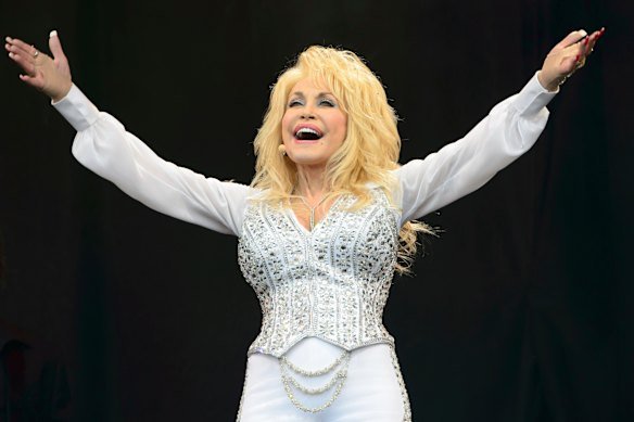Country star Dolly Parton was also a generous philanthropist.