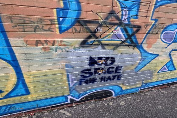 Image of graffiti reported to City of Darebin. 