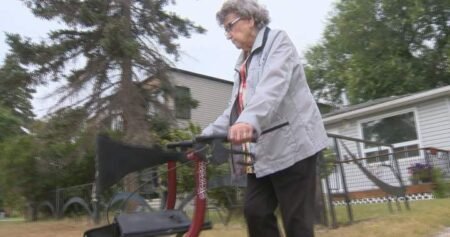 Calgary woman feeling stuck as Home Services for Seniors eligibility runs out Calgary woman feeling stuck as Home Services for Seniors eligibility runs out