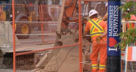 Bowness businesses contend with sinkhole after another Calgary water main break