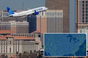 Newark-bound United Airlines flight makes ‘terrifying’ emergency landing in Las Vegas Newark-bound United Airlines flight makes ‘terrifying’ emergency landing in Las Vegas