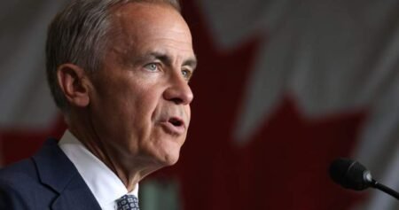 Some Canadians tell Ottawa in emails they support using British spelling