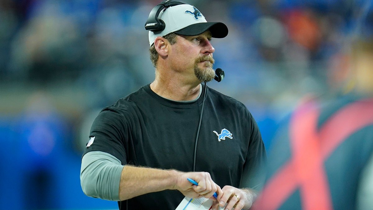 Detroit Lions head coach Dan Campbell