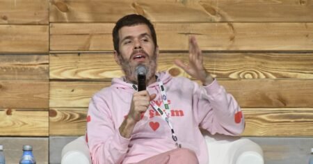 Perez Hilton’s Family Addresses His Condition After Traumatic Livestream: ‘We Remain Hopeful’ Perez Hilton’s Family Addresses His Condition After Traumatic Livestream: ‘We Remain Hopeful’