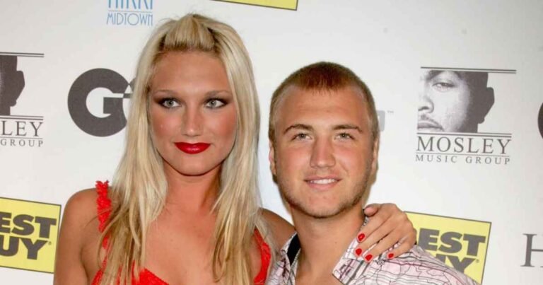 Brooke Hogan Reacts to Brother Nick’s Comments on Their Relationship Status: ‘Not in Communication’ (Exclusive) Brooke Hogan Reacts to Brother Nick’s Comments on Their Relationship Status: ‘Not in Communication’ (Exclusive)