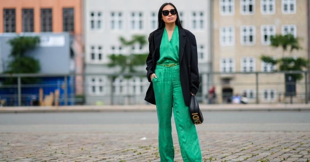 Silk Blouses Are the Rich Mom Trend Taking Over Your Work Wardrobe This Summer (and Fall) Silk Blouses Are the Rich Mom Trend Taking Over Your Work Wardrobe This Summer (and Fall)