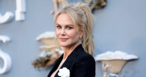 Love Nicole Kidman’s ,300 Go-With-Everything Purse? This Chic Lookalike Is Nearly 99% Less Love Nicole Kidman’s ,300 Go-With-Everything Purse? This Chic Lookalike Is Nearly 99% Less