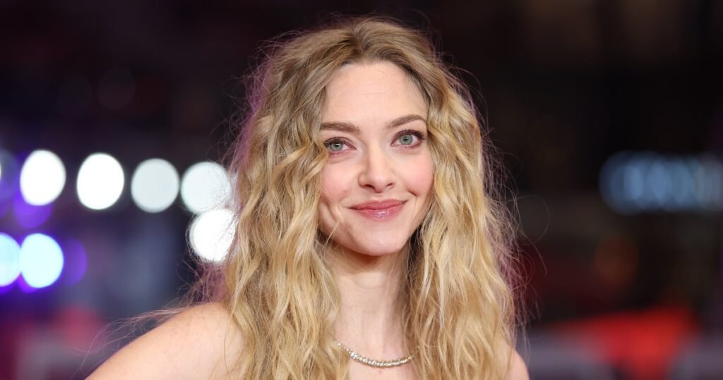 Amanda Seyfried’s Chic Earring Style Makes Any Outfit Look Old-Money Rich — And It’s Only Amanda Seyfried’s Chic Earring Style Makes Any Outfit Look Old-Money Rich — And It’s Only