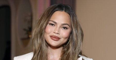 Chrissy Teigen’s Woven Bag Is ,900, But We Found a Luxe-Looking Mini Version for Only Chrissy Teigen’s Woven Bag Is ,900, But We Found a Luxe-Looking Mini Version for Only