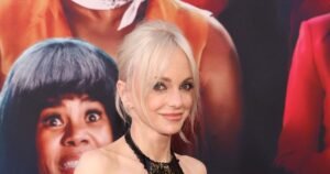 Anna Faris Gets Candid About Sobriety, Says She Felt a Correlation Between ‘Drinking and Depression’ Anna Faris Gets Candid About Sobriety, Says She Felt a Correlation Between ‘Drinking and Depression’