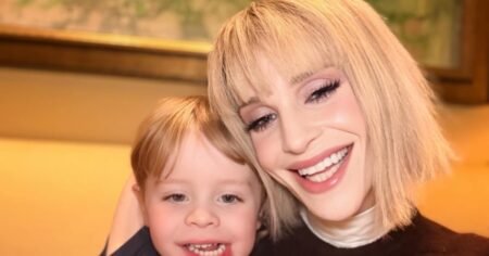 Kelly Osbourne Has ‘Never Explained Gender’ to 3-Year-Old Son Sidney: ‘You Like What You Like’ Kelly Osbourne Has ‘Never Explained Gender’ to 3-Year-Old Son Sidney: ‘You Like What You Like’