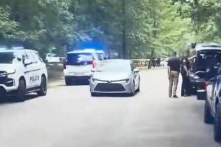 2 South Carolina cops wounded in shootout that left gun-wielding suspect dead 2 South Carolina cops wounded in shootout that left gun-wielding suspect dead