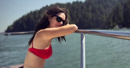 ‘The O.C.’ Alum Rachel Bilson Sizzles in Red Bikini During Summer Vacation: ‘I Live Here Now’