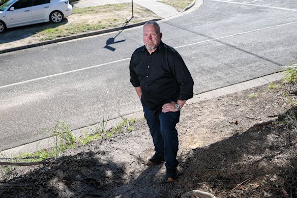 Russell Harrison in the Frankston neighbourhood where he heard his female neighbour screaming.