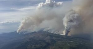 More B.C. evacuees returning home Saturday, but told to prepare for changes