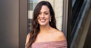 Ashley Graham Stuns in a Luxe-Looking One-Piece Swimsuit — This ‘Slimming’ Pick Is Nearly Identical Ashley Graham Stuns in a Luxe-Looking One-Piece Swimsuit — This ‘Slimming’ Pick Is Nearly Identical