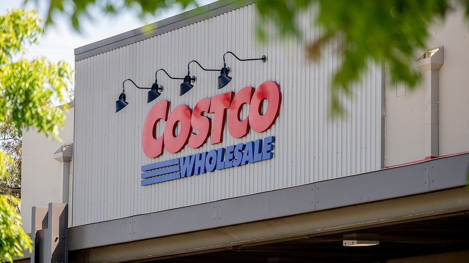 costco-storefront