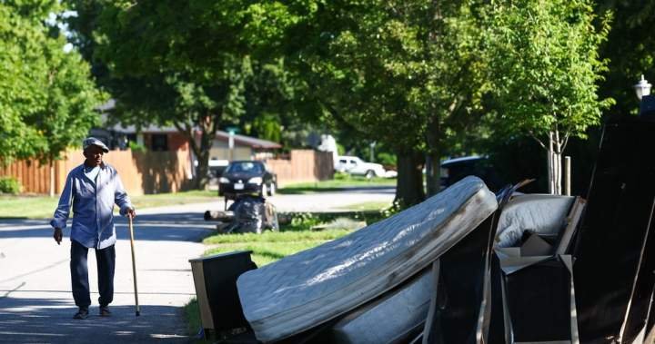 Ontario town declares state of emergency as heavy rain floods roads Ontario town declares state of emergency as heavy rain floods roads