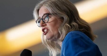 N.B. premier says she’ll work with Ottawa to hit back at U.S. ‘where it hurts’