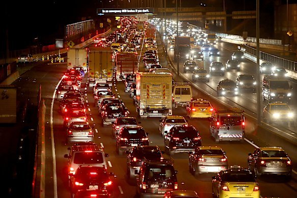 The study found drivers directly paid only half the annual cost of the vehicle economy.