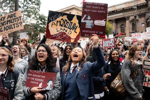 Students protesting outside the State Library in the CBD.