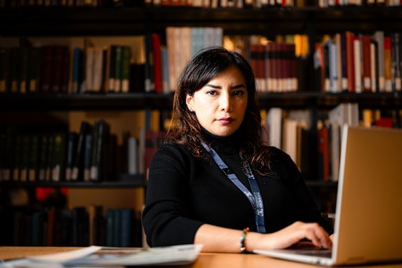 University of Melbourne political science researcher Afsaneh Seifinaji says Deakin and Swinburne universities are taking an overly strict approach to advice over research students from Iran. 
