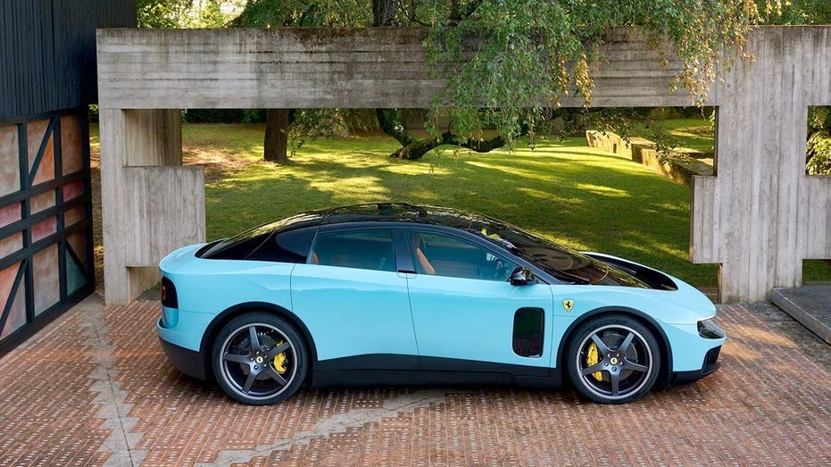 Ferrari Luce