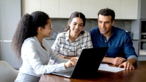 Most Americans still trust financial advisors over AI tools for major money decisions, study finds Most Americans still trust financial advisors over AI tools for major money decisions, study finds