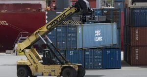 Ottawa unveils 0M steel shipping rebate program as trade war continues Ottawa unveils 0M steel shipping rebate program as trade war continues