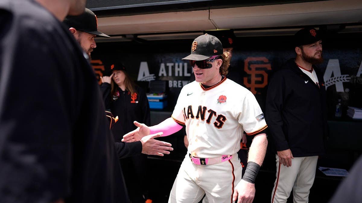Harrison Bader prepares for the game at Oracle Park.