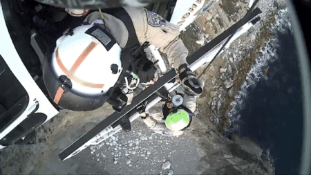 Helicopter rescue crew caught on camera saving 2 climbers trapped along popular California beach cliff Helicopter rescue crew caught on camera saving 2 climbers trapped along popular California beach cliff