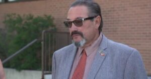 Wetaskiwin mayor returning to city hall after being banned Wetaskiwin mayor returning to city hall after being banned