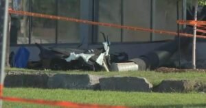 2 young adults dead, 1 critically injured after crash in Laval 2 young adults dead, 1 critically injured after crash in Laval