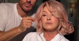 Martha Stewart Debuts ‘Rose Gold’ Hair, Ditches Signature Blonde Color: ‘It’s a Good Thing’