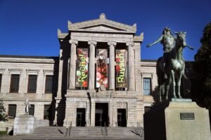 Dunkin’ coffee cup hilariously on display in priceless museum exhibit: ‘Thank you for preserving local history’ Dunkin’ coffee cup hilariously on display in priceless museum exhibit: ‘Thank you for preserving local history’