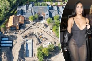 Exclusive | Joyriding thief breaks into Kim Kardashian’s home and steals her car Exclusive | Joyriding thief breaks into Kim Kardashian’s home and steals her car