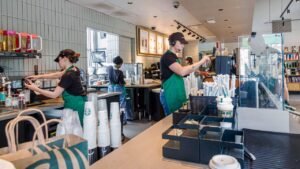 Starbucks announces Pumpkin Spice Latte return date Starbucks announces Pumpkin Spice Latte return date