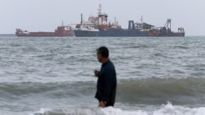 Inside the dangerous US mission that cleared Iran’s mines from Hormuz shipping lanes Inside the dangerous US mission that cleared Iran’s mines from Hormuz shipping lanes