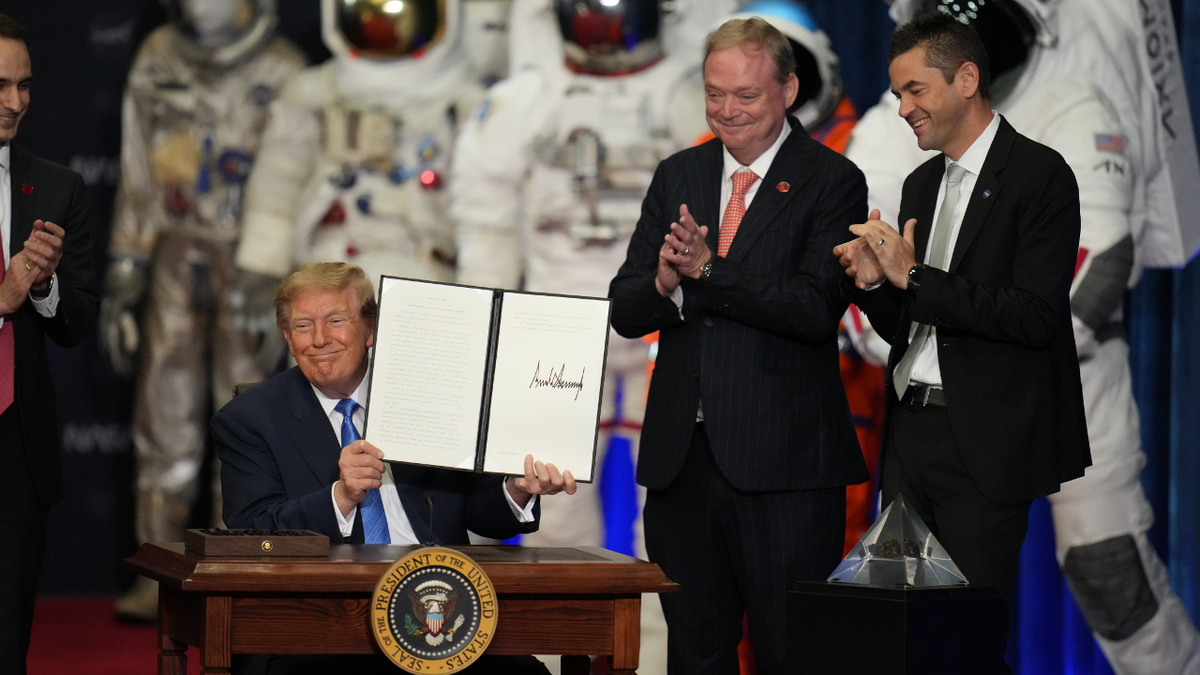 Trump signs order