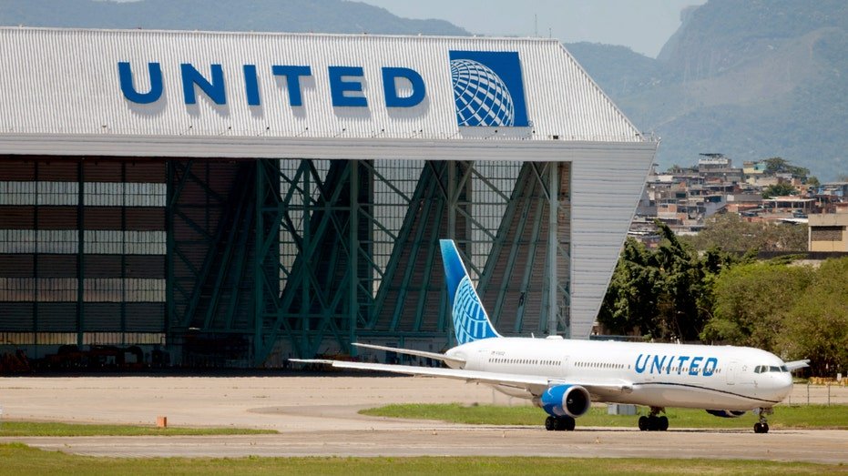 United Airlines Boeing 767