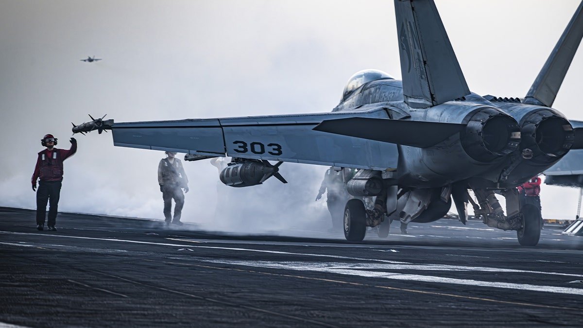 US jets taking off for Somalia