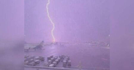 B.C. storm causes new wildfires, airport delays after more than 7K lightning strikes