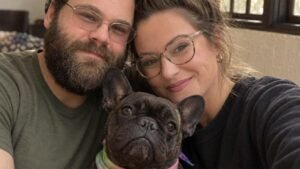 Vicious bear mauls couple until their French bulldog intervenes with tragic consequences Vicious bear mauls couple until their French bulldog intervenes with tragic consequences