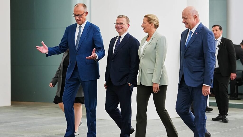 Frugal countries pile on pressure to shrink EU budget Frugal countries pile on pressure to shrink EU budget