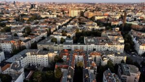 EU moves to curb Airbnb-style rentals to boost long-term housing