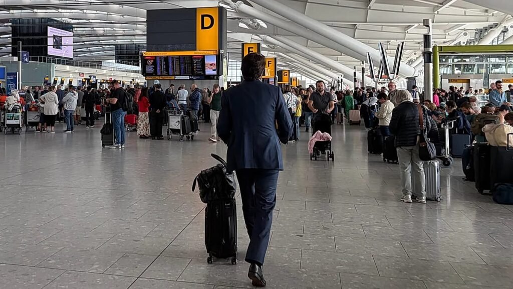 UK flights disrupted after second air traffic control glitch in month UK flights disrupted after second air traffic control glitch in month