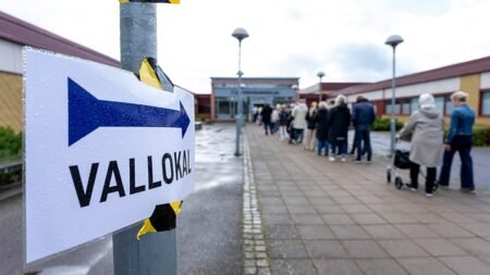 Centre-left holds slim lead in Swedish general election Centre-left holds slim lead in Swedish general election