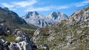 Residents a ‘core’ focus of Spain’s 2030 sustainable tourism strategy Residents a ‘core’ focus of Spain’s 2030 sustainable tourism strategy